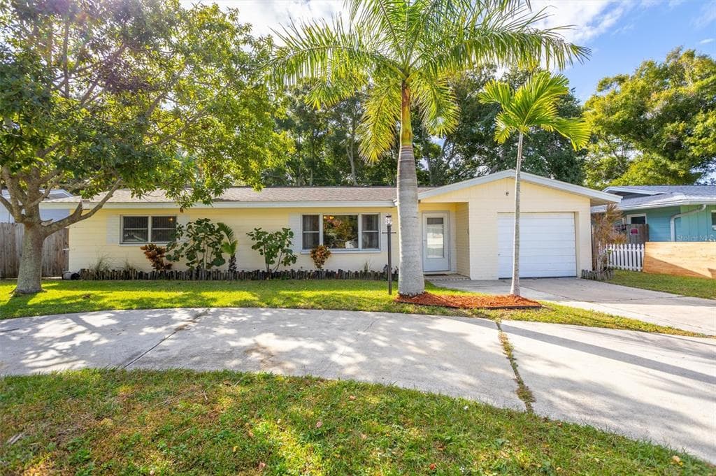 12132 84TH AVENUE SEMINOLE, FL 33772