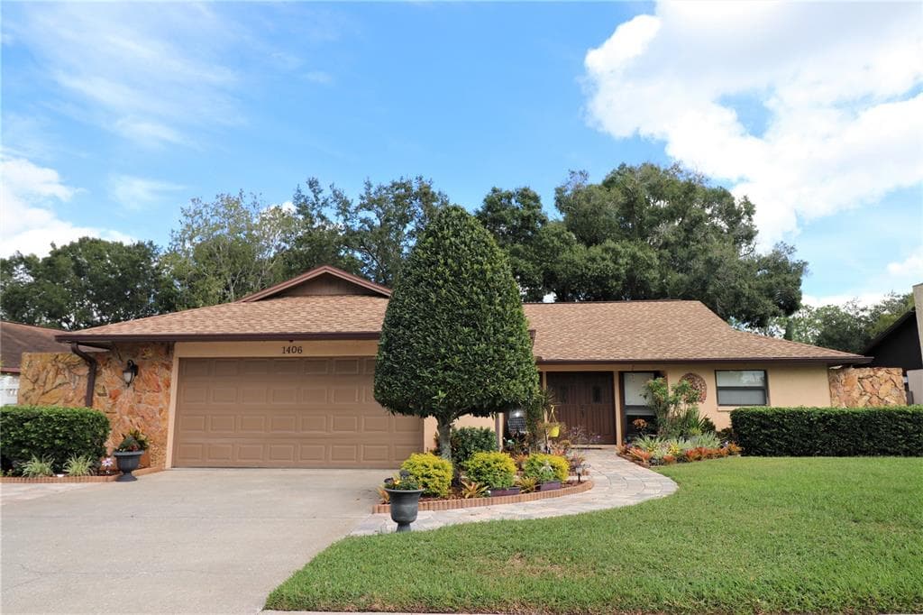 1406 SANDALWOOD DRIVE PLANT CITY, FL 33563