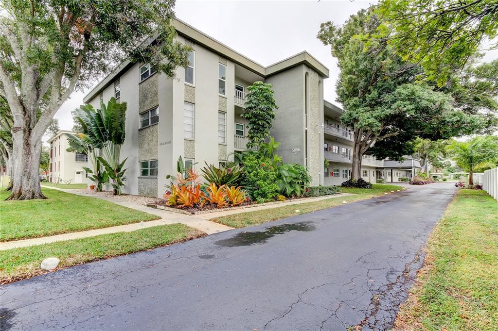 5890 38TH AVENUE N UNIT 301