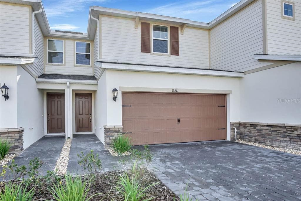 1758 WOODLEAF HAMMOCK BRADENTON, FL 34211