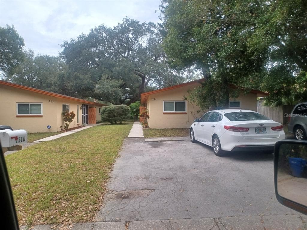 721 6TH AVENUE NE LARGO, FL 33770