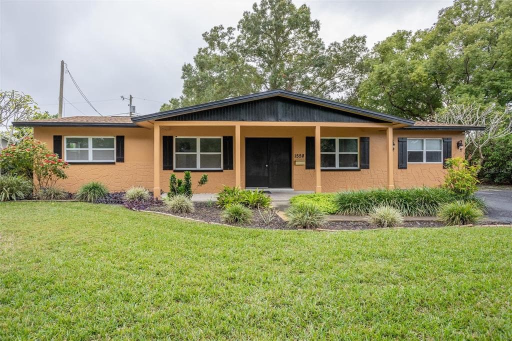 1558 84TH AVENUE ST PETERSBURG, FL 33703