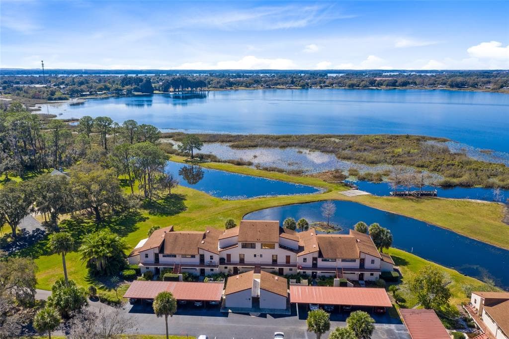 4300 BAYWOOD BOULEVARD UNIT A204 MOUNT DORA, FL 32757