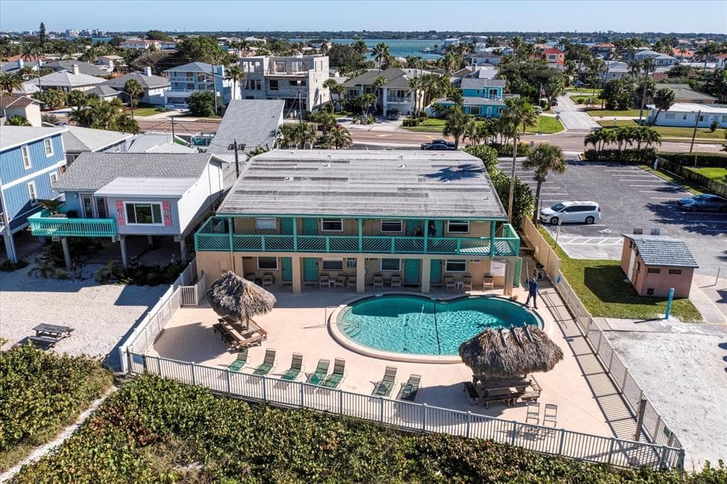 2700 GULF BOULEVARD UNIT W6 BELLEAIR BEACH, FL 33786