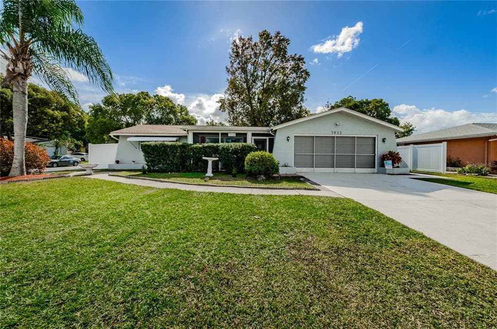 7932 CHERRYTREE LANE NEW PORT RICHEY, FL 34653