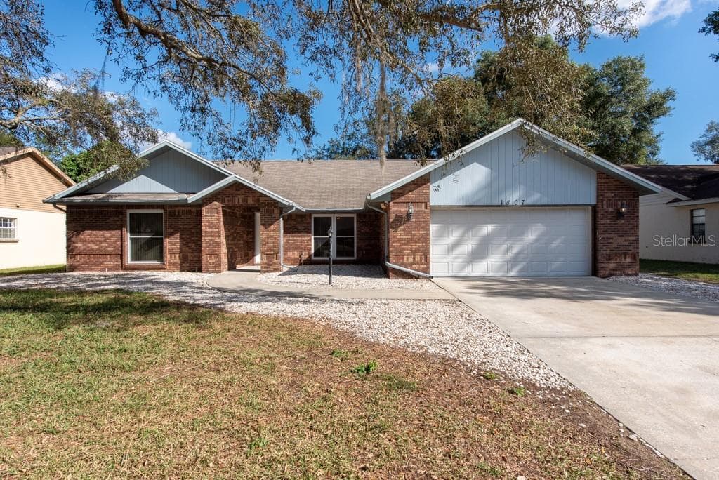 1807 TAMERLANE PLACE BRANDON, FL 33510