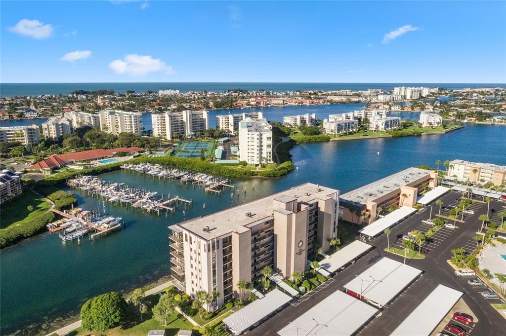 7600 SUN ISLAND DRIVE S UNIT 703 SOUTH PASADENA, FL 33707
