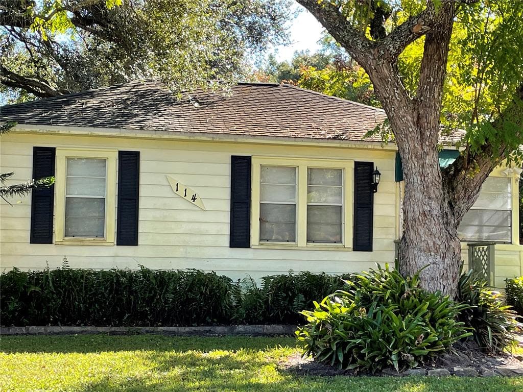 114 W GENESEE STREET TAMPA, FL 33603