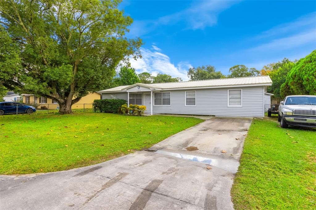 39032 CARDINAL AVENUE ZEPHYRHILLS, FL 33542