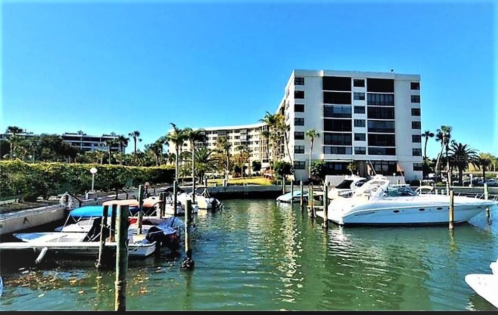 5855 MIDNIGHT PASS ROAD UNIT 720 SARASOTA, FL 34242