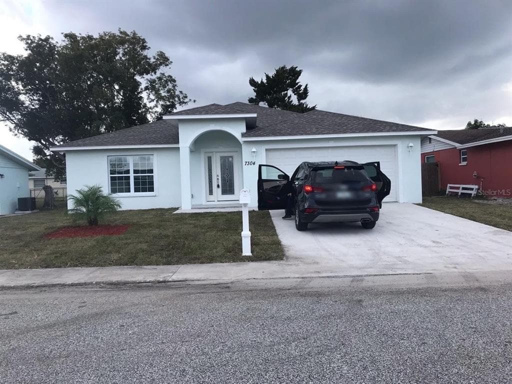 7304 KING ARTHUR PORT RICHEY, FL 34668