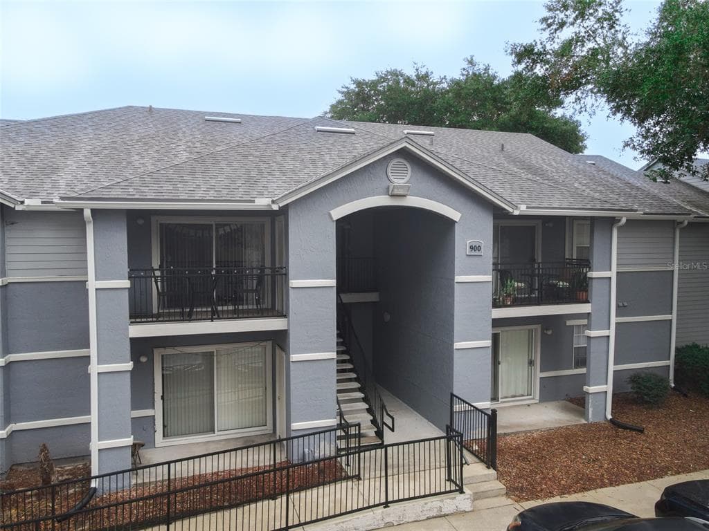 3705 SW 27TH STREET UNIT 913 GAINESVILLE, FL 32608