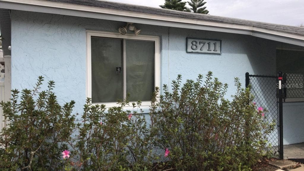 8711 SAGE COURT TAMPA, FL 33634