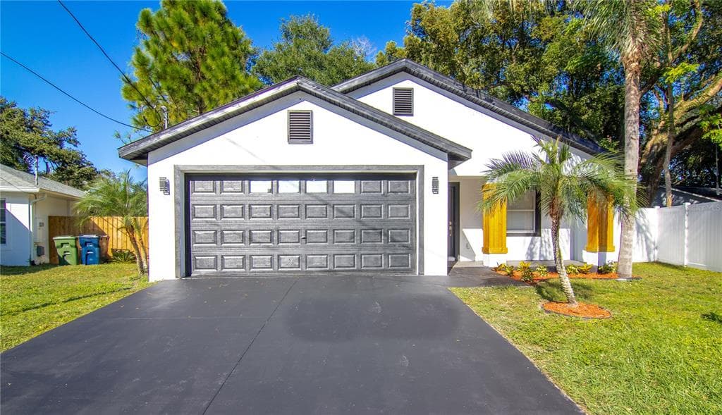 1914 E MCBERRY STREET TAMPA, FL 33610