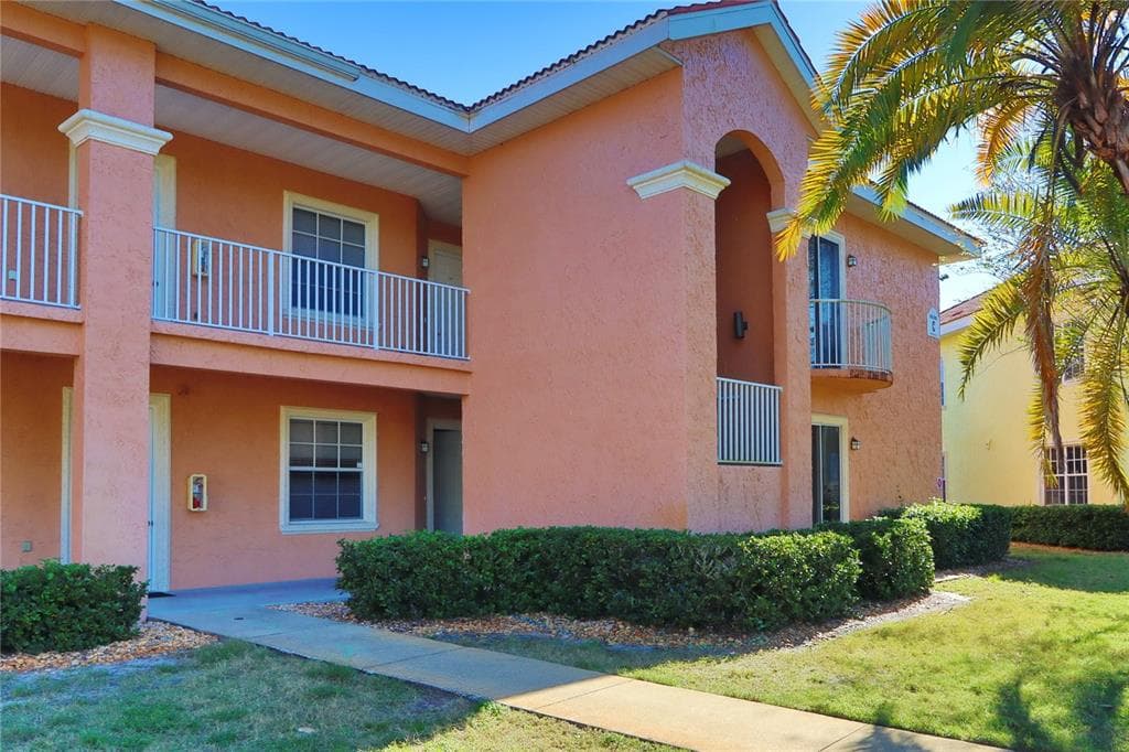 6750 DALI AVENUE UNIT C202 LAND O LAKES, FL 34637