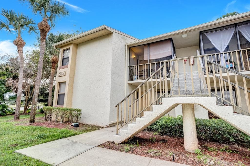 2024 BLUEHAWK COURT UNIT 1821 CLEARWATER, FL 33762