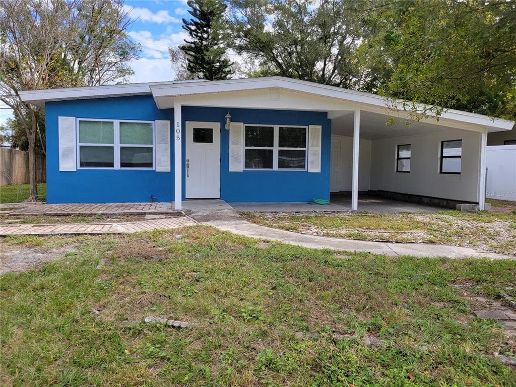 105 EMERALD LANE LARGO, FL 33771