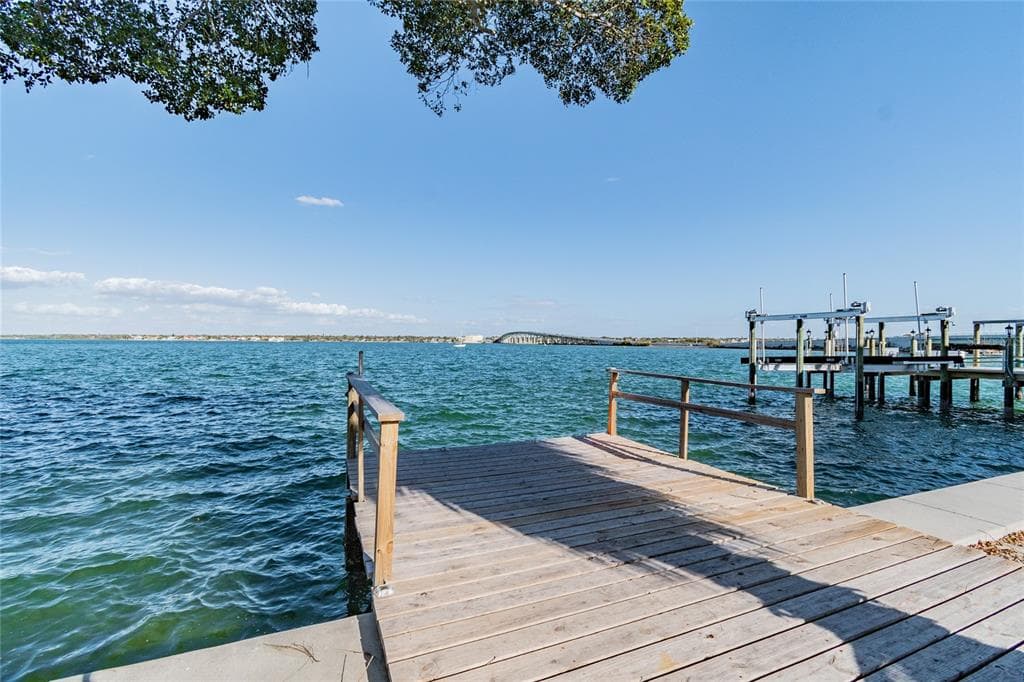 1205 BAY DRIVE BELLEAIR BEACH, FL 33786