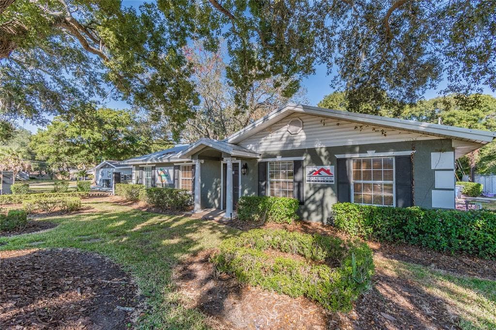 1336 OAKFIELD DRIVE BRANDON, FL 33511