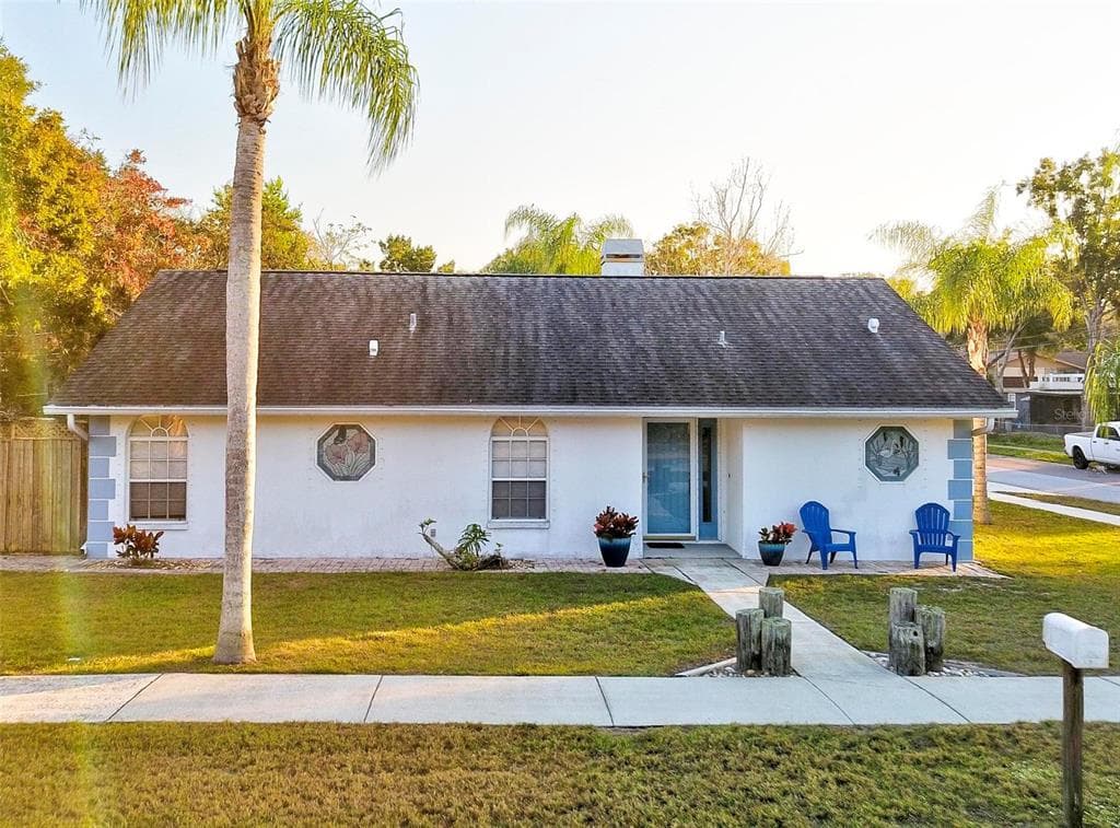 1302 E LEMON STREET TARPON SPRINGS, FL 34689