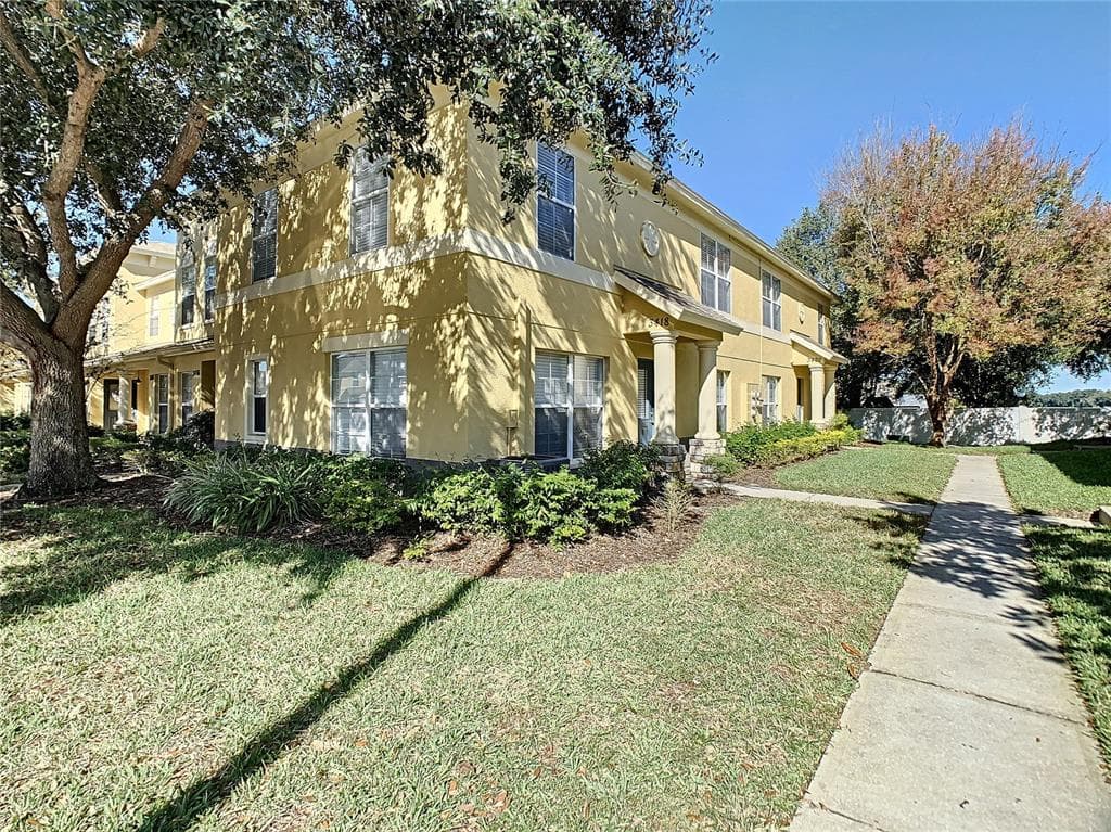 3418 CASTLE STONE COURT VALRICO, FL 33594