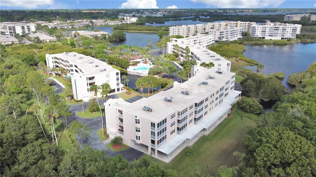 6251 SHORELINE DRIVE UNIT 2205 ST PETERSBURG, FL 33708