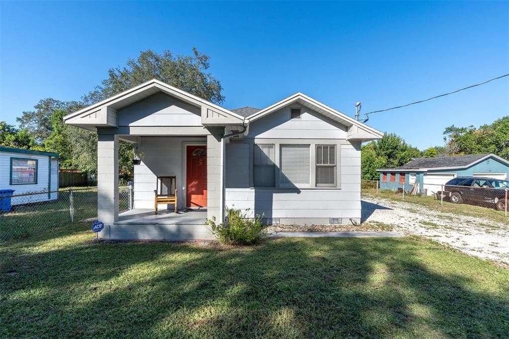 706 E 119TH AVENUE TAMPA, FL 33612