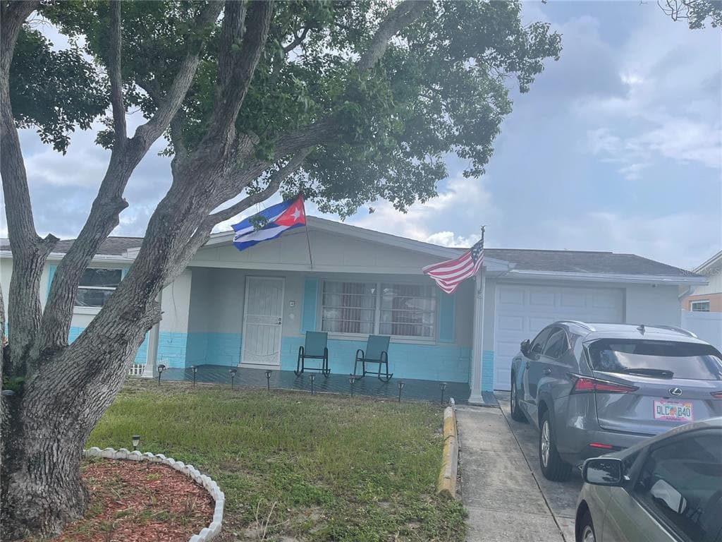 5232 SPARROW DRIVE HOLIDAY, FL 34690