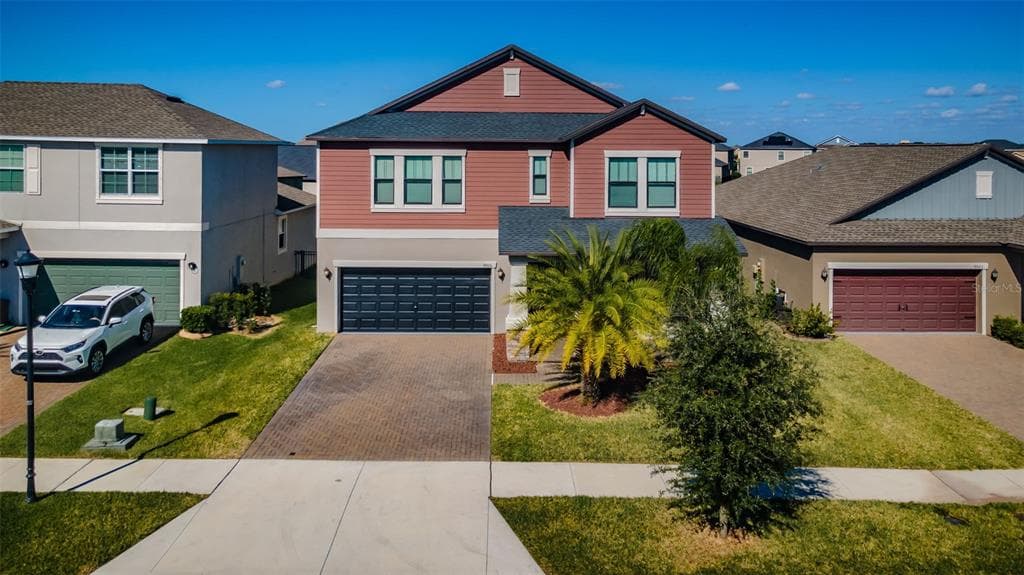 9925 VICTORY GALLOP LOOP RUSKIN, FL 33573