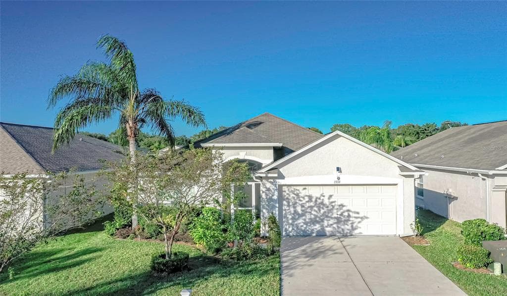 7333 CUTWATER LANE WESLEY CHAPEL, FL 33545