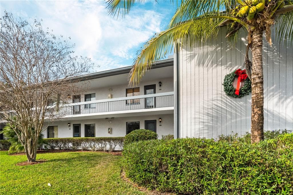 313 MARTHA LANE UNIT 4 OLDSMAR, FL 34677