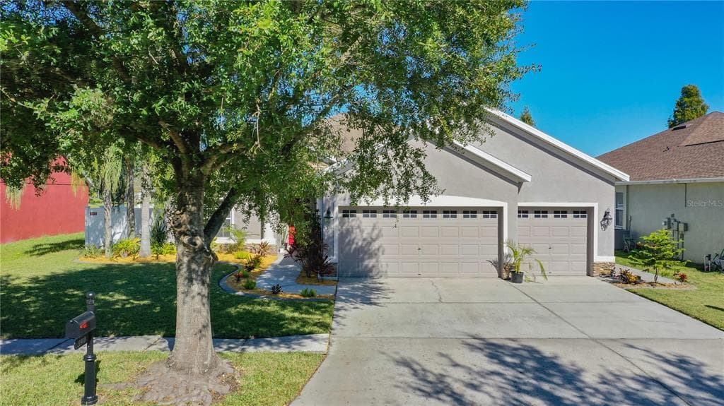 11910 SUMMER SPRINGS DRIVE RIVERVIEW, FL 33579
