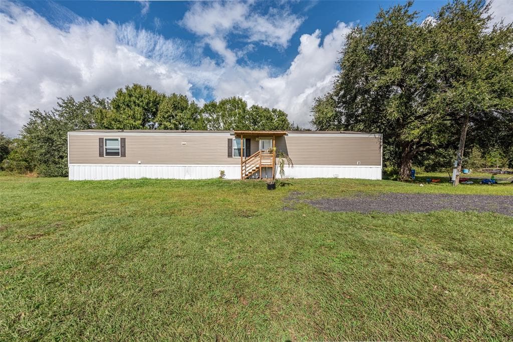 4712 SCHIELD COURT PLANT CITY, FL 33566