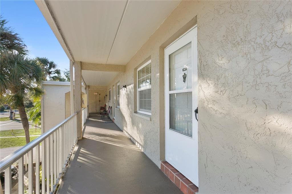 920 VIRGINIA STREET UNIT 303 DUNEDIN, FL 34698