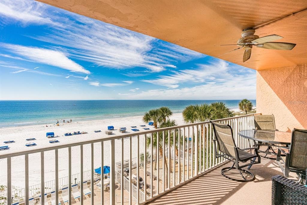 20002 GULF BOULEVARD UNIT 2404 INDIAN SHORES, FL 33785