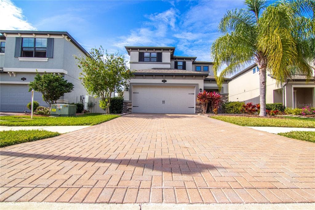 1977 NATURE VIEW DRIVE LUTZ, FL 33558