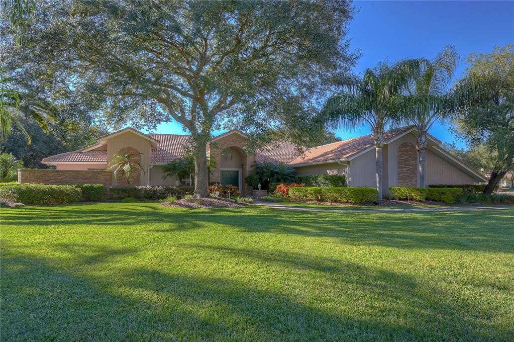 8949 MAGNOLIA CHASE CIRCLE