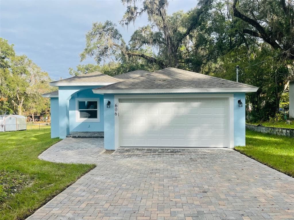 606 W DR M L KING JR BOULEVARD BROOKSVILLE, FL 34601