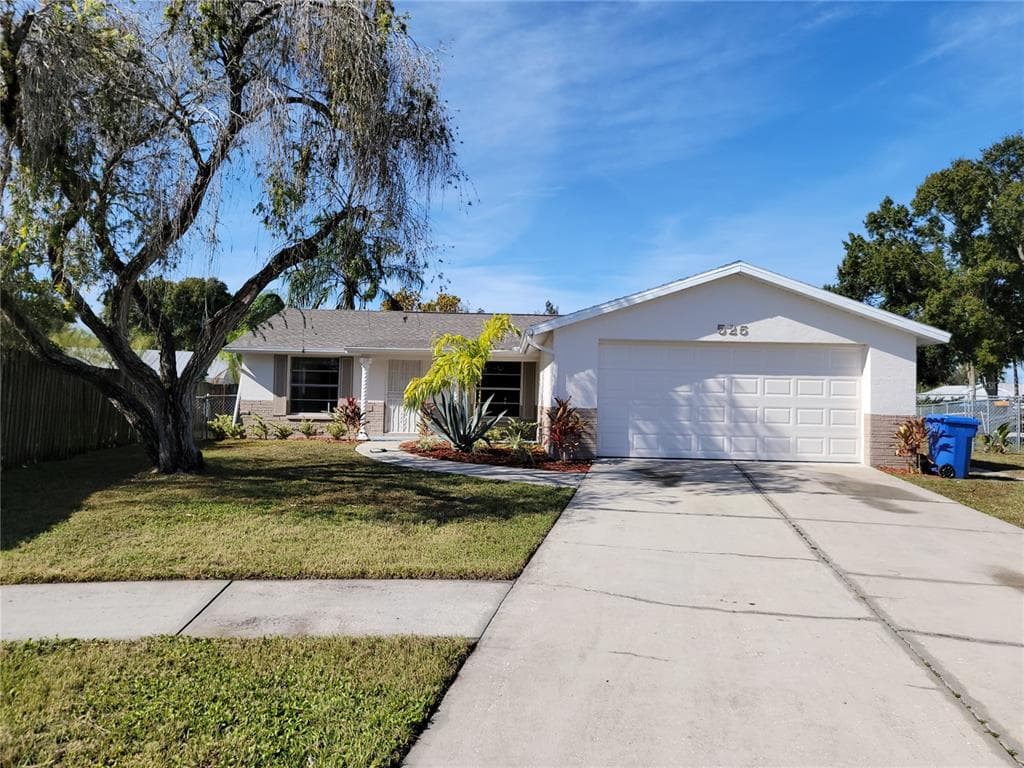 525 RED MANGROVE LANE APOLLO BEACH, FL 33572