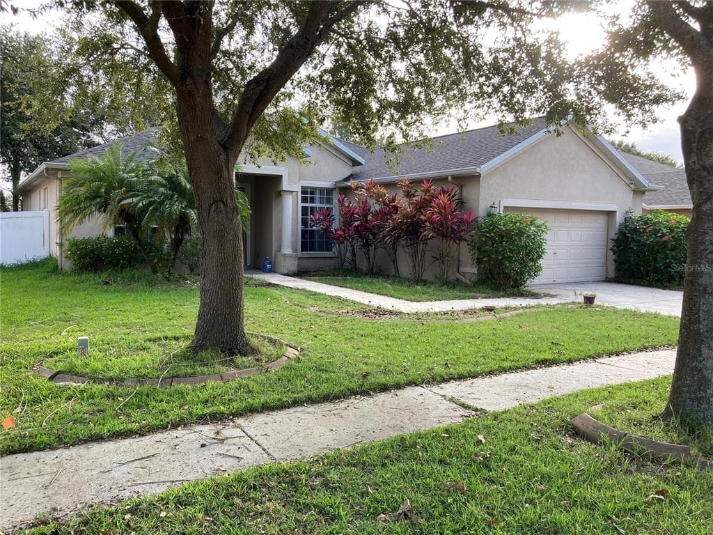 11913 SUMMER SPRINGS DRIVE RIVERVIEW, FL 33579
