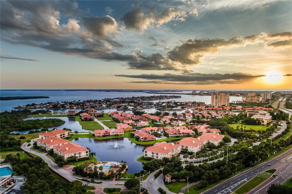 22 FRANKLIN COURT S UNIT D ST PETERSBURG, FL 33711