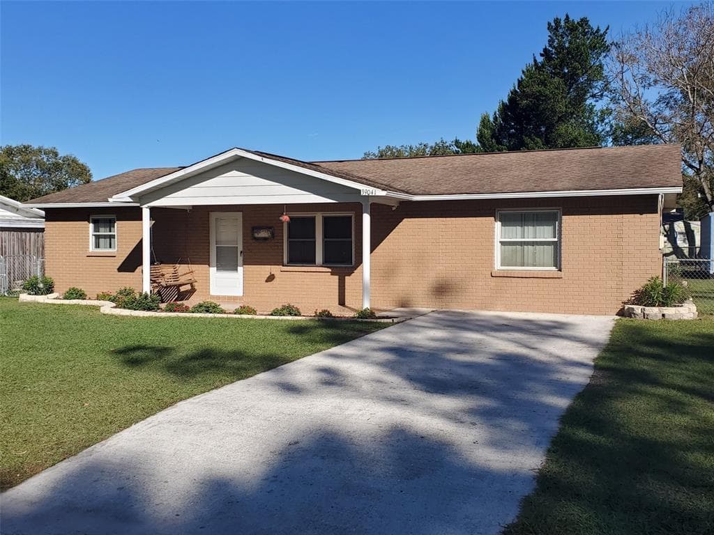 39041 BLUE JAY AVENUE ZEPHYRHILLS, FL 33542
