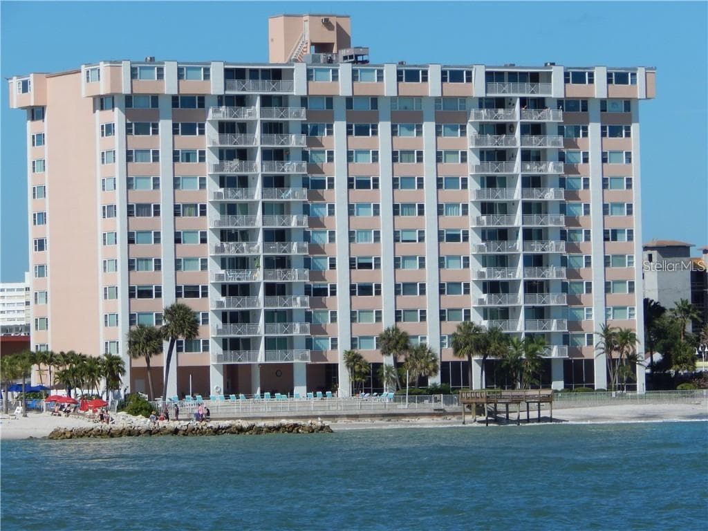 675 S GULFVIEW BOULEVARD UNIT 504 CLEARWATER, FL 33767