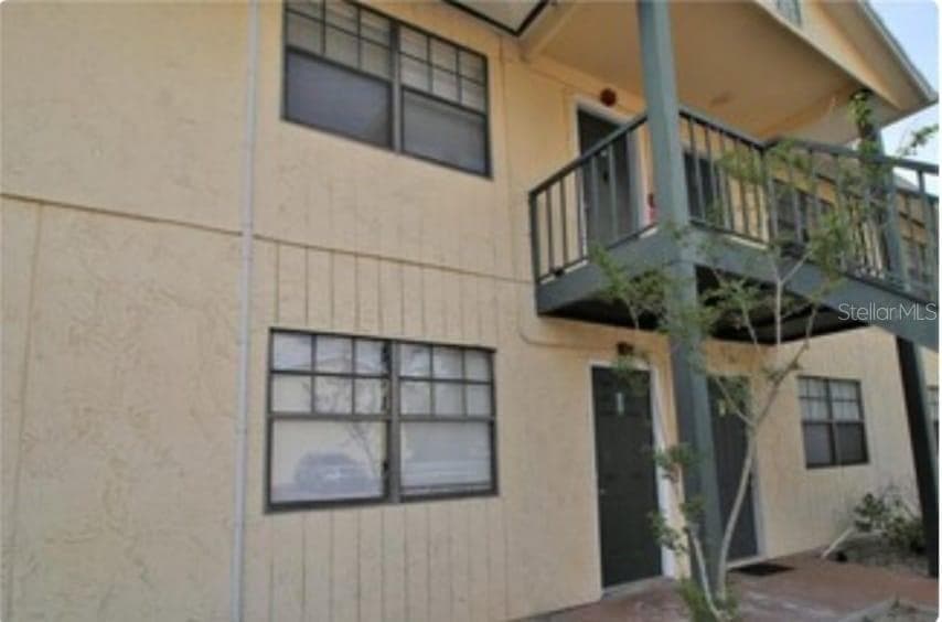 203 PINE VIOLET COURT UNIT 201 TAMPA, FL 33612