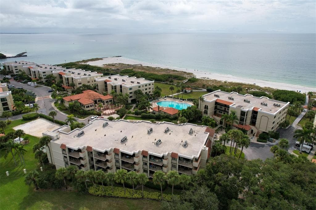 7537 BAYSHORE DRIVE UNIT 208 TREASURE ISLAND, FL 33706