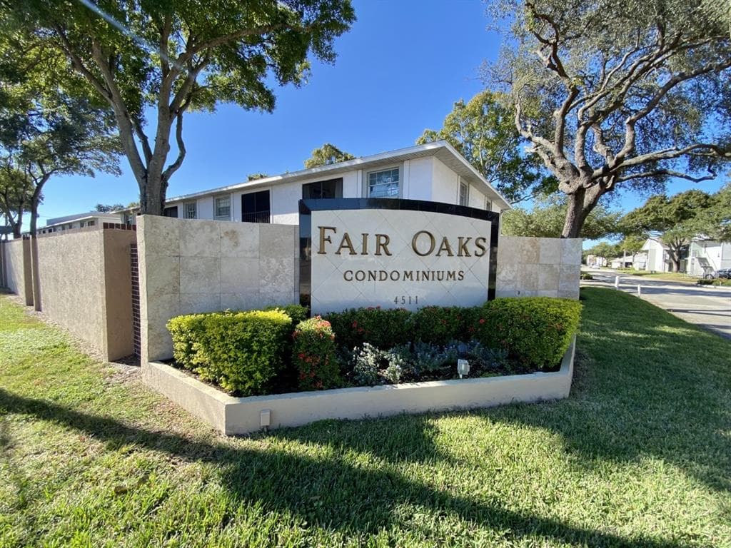 3810 N OAK DRIVE UNIT N41 TAMPA, FL 33611