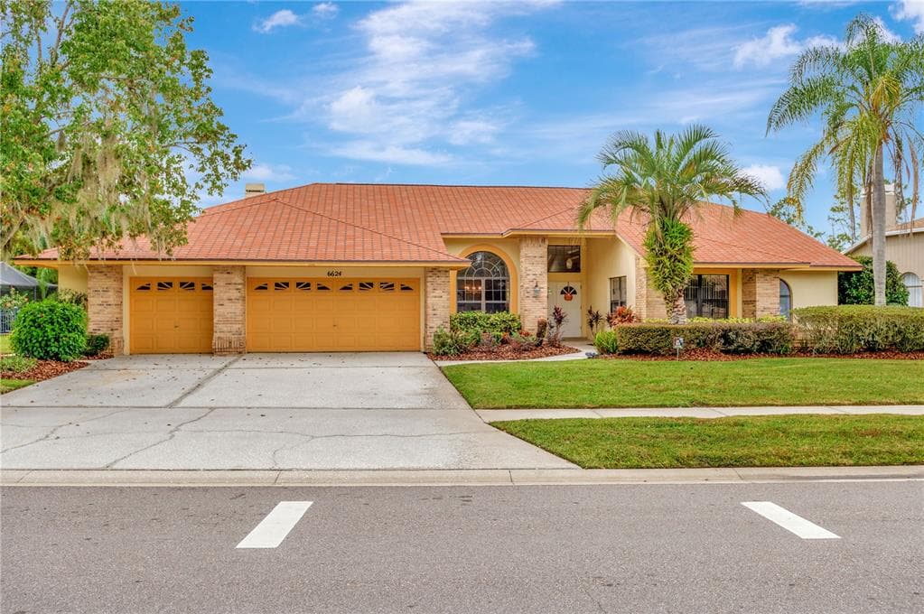 6624 THOROUGHBRED LOOP