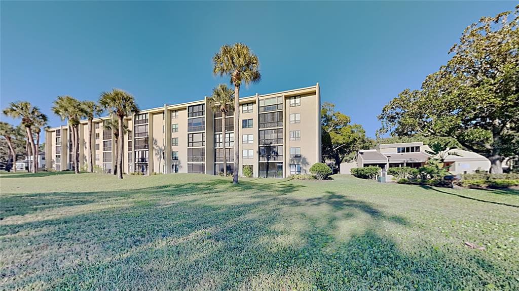 13626 GREENFIELD DRIVE UNIT 403 TAMPA, FL 33618