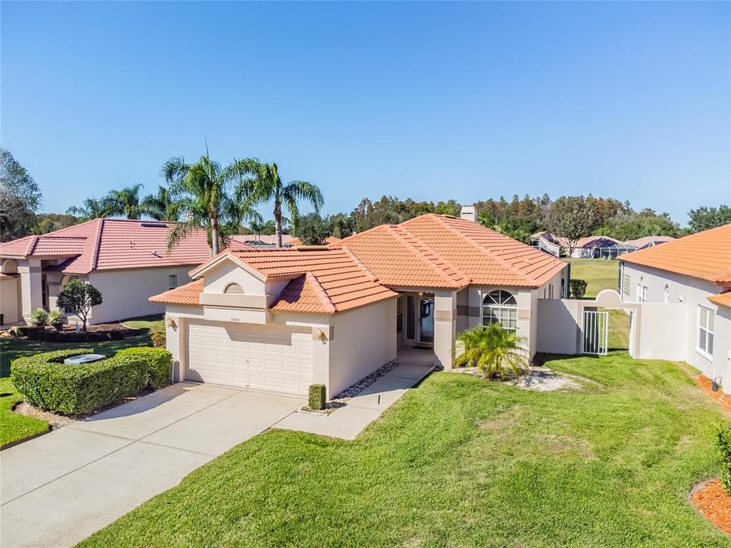 1090 DARTFORD DRIVE TARPON SPRINGS, FL 34688