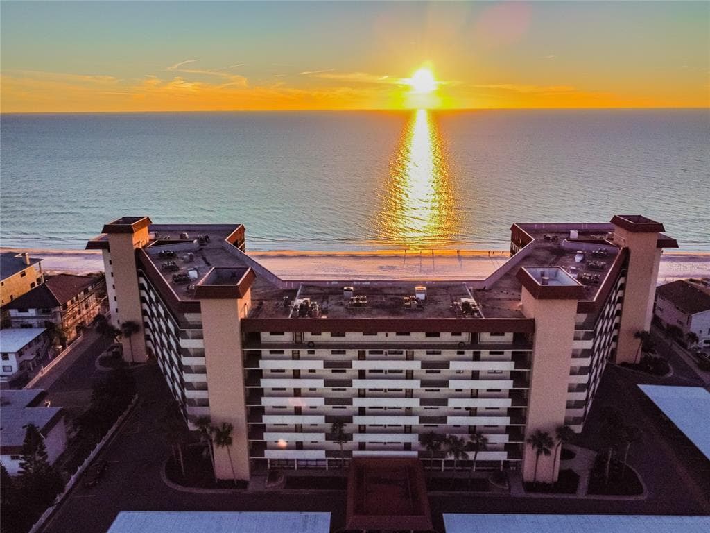 18304 GULF BOULEVARD UNIT 604 REDINGTON SHORES, FL 33708